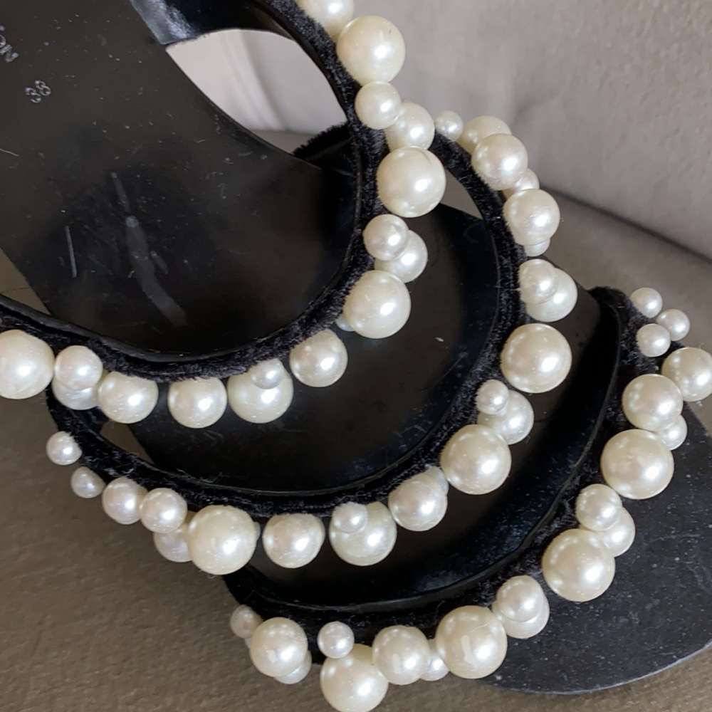 Zara Pearl Slides- Black and Pearl size 38 - Picture 7 of 10